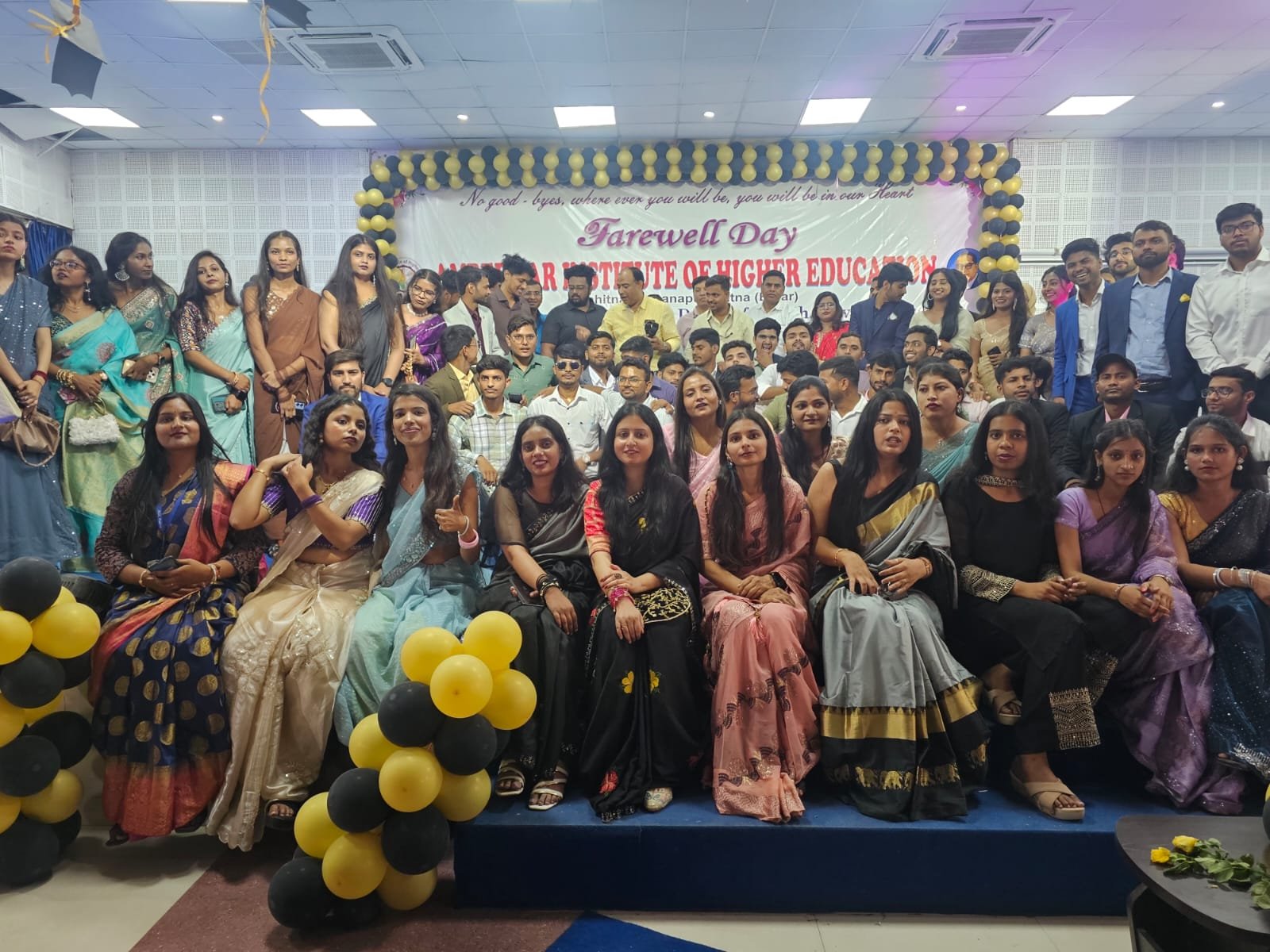 अम्बेदकर इंस्टीट्यूट में फेयरवेल समारोह, छात्र-छात्राओं ने बांधा समां - 8
